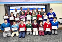 Premian a ganadores de la Olimpiada del Conocimiento Infantil 2025-2026