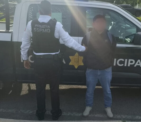 Detenido masculino que contaba con orden de aprehensión vigente