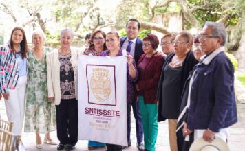 Chepe Guerrero reconoce trayectoria de servidores públicos jubilados