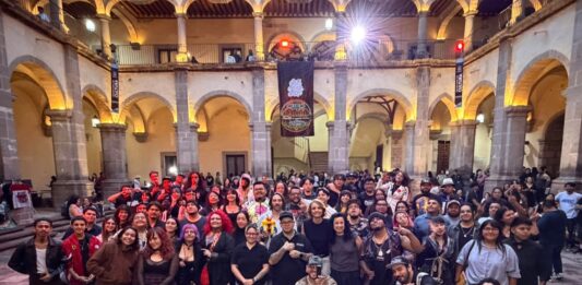 Inaugura Ana Paola López Birlain la exposición Galería Principal