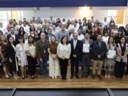 Entrega UAQ Plazas de Tiempo Libre a 25 docentes
