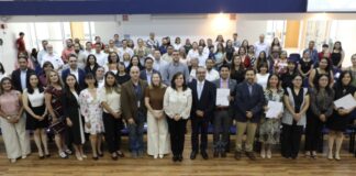 Entrega UAQ Plazas de Tiempo Libre a 25 docentes