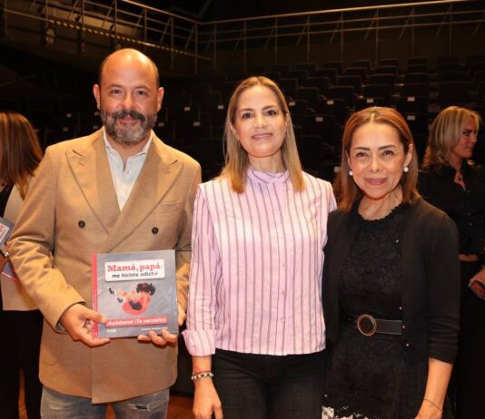 Asiste Car Herrera a conferencia dedicada a la protección tecnológica de Niñas y Niños