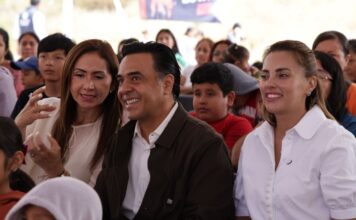 Lleva Luis Nava la estrategia Aquí Contigo a Menchaca para fortalecer la convivencia familiar