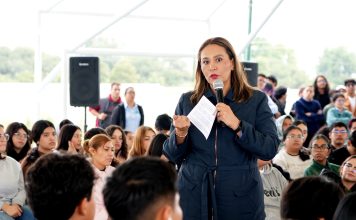 Encabeza Martha Soto XV aniversario de la Universidad Tecnológica de Corregidora