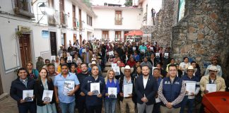 Otorga Gobierno de Querétaro certeza jurídica a familias de municipios serranos