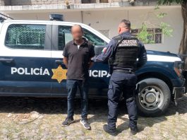 Detenido masculino con mandato vigente por violencia familiar