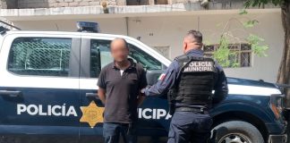 Detenido masculino con mandato vigente por violencia familiar