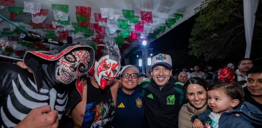 Rodrigo Monsalvo convive con familias durante jornada en La Pradera