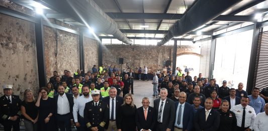 Unidades de emergencia reciben equipamiento donado por gobierno de Laredo, Texas