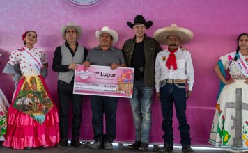 Premia Rodrigo Monsalvo a ganadoras de La Flor más Representativa del Campo 2026