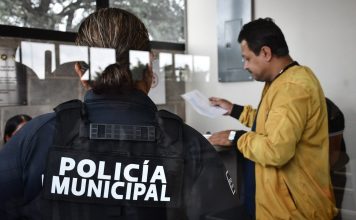 El Marqués promueve la prevención del cáncer de mama entre mujeres policías