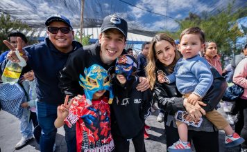 Rodrigo Monsalvo acerca servicios gratuitos y actividades familiares a Paseos del Marqués